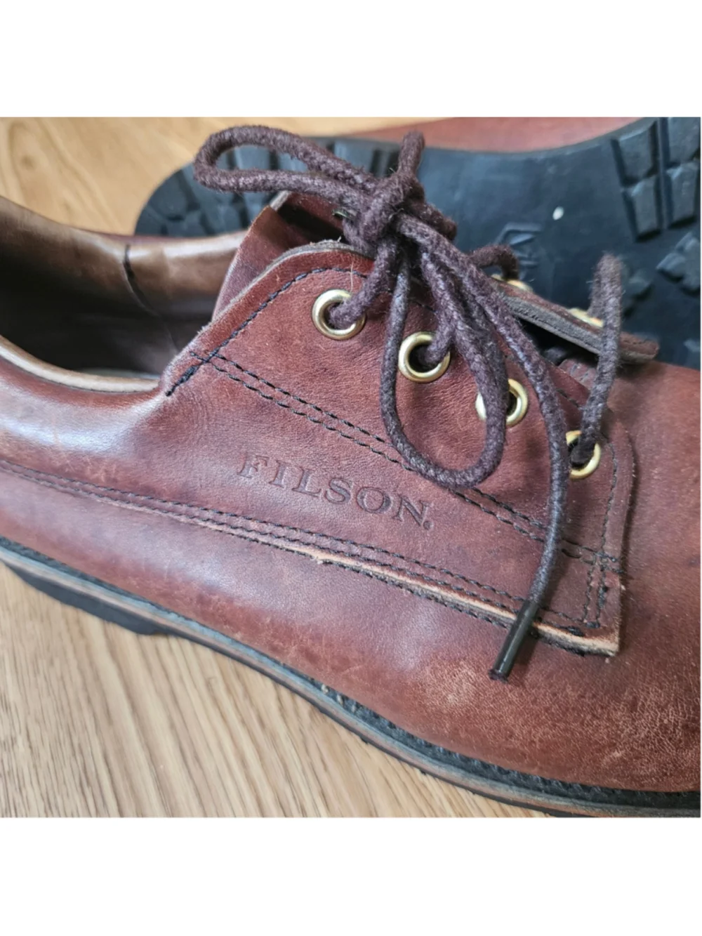 Filson Brown Leather Lace Up Shoes Vibram Mens 9 EE